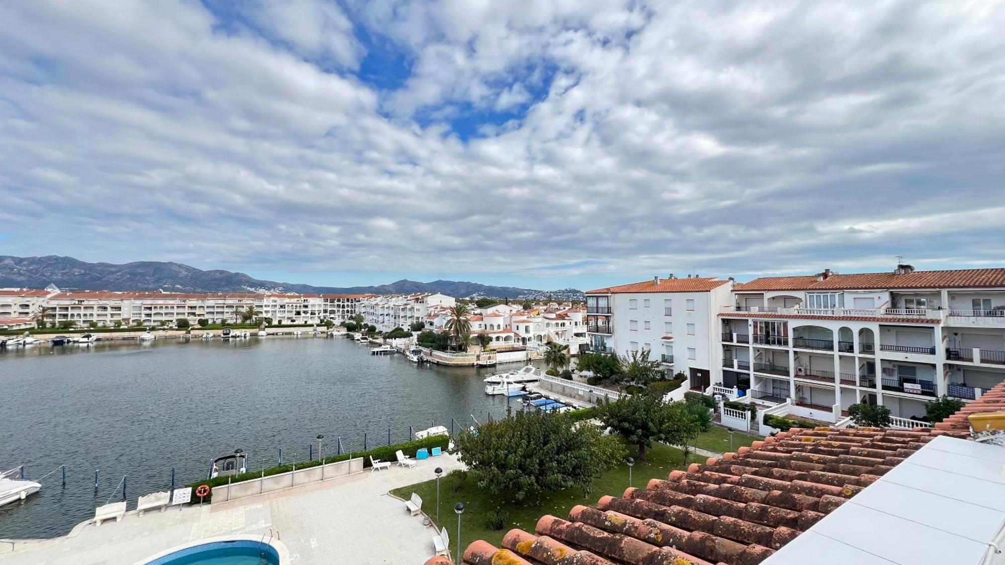 Apartamento Gran Lago Con Vistas Al Canal Эмпуриабрава Экстерьер фото