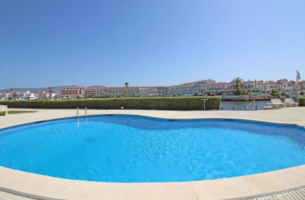 Apartamento Gran Lago Con Vistas Al Canal Эмпуриабрава Экстерьер фото